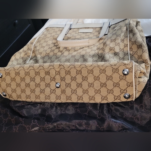 Gucci Shoppers Tote - Picture 6 of 9